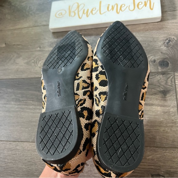 Bella Vita Mireya Leopard Knit Flats NWOT Wide Width - Picture 2 of 5